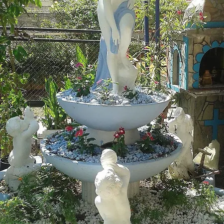 Artemis Studios & Hotel 2*